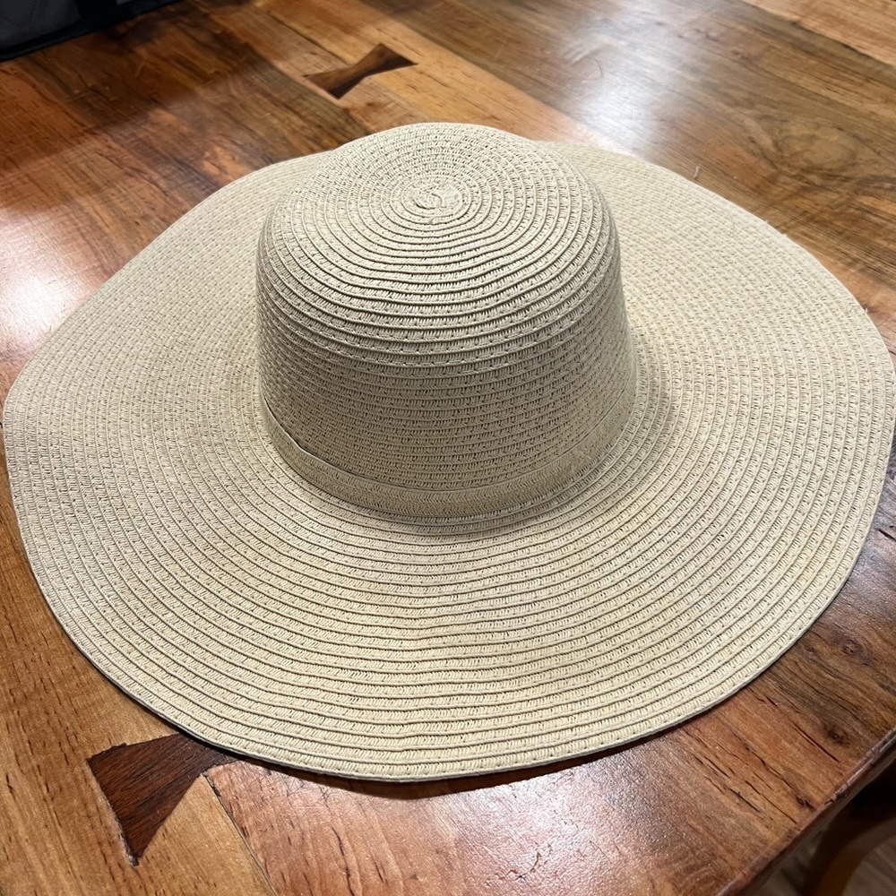 Shade shore sun hat in GUC